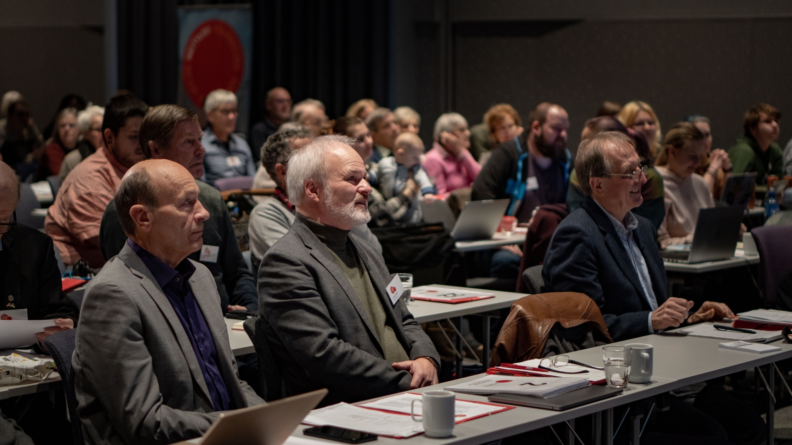 Nei til EUs landsmøte 2022. Fra venstre: Olaf Gjedrem, Einar Frogner og Roy Pedersen. 