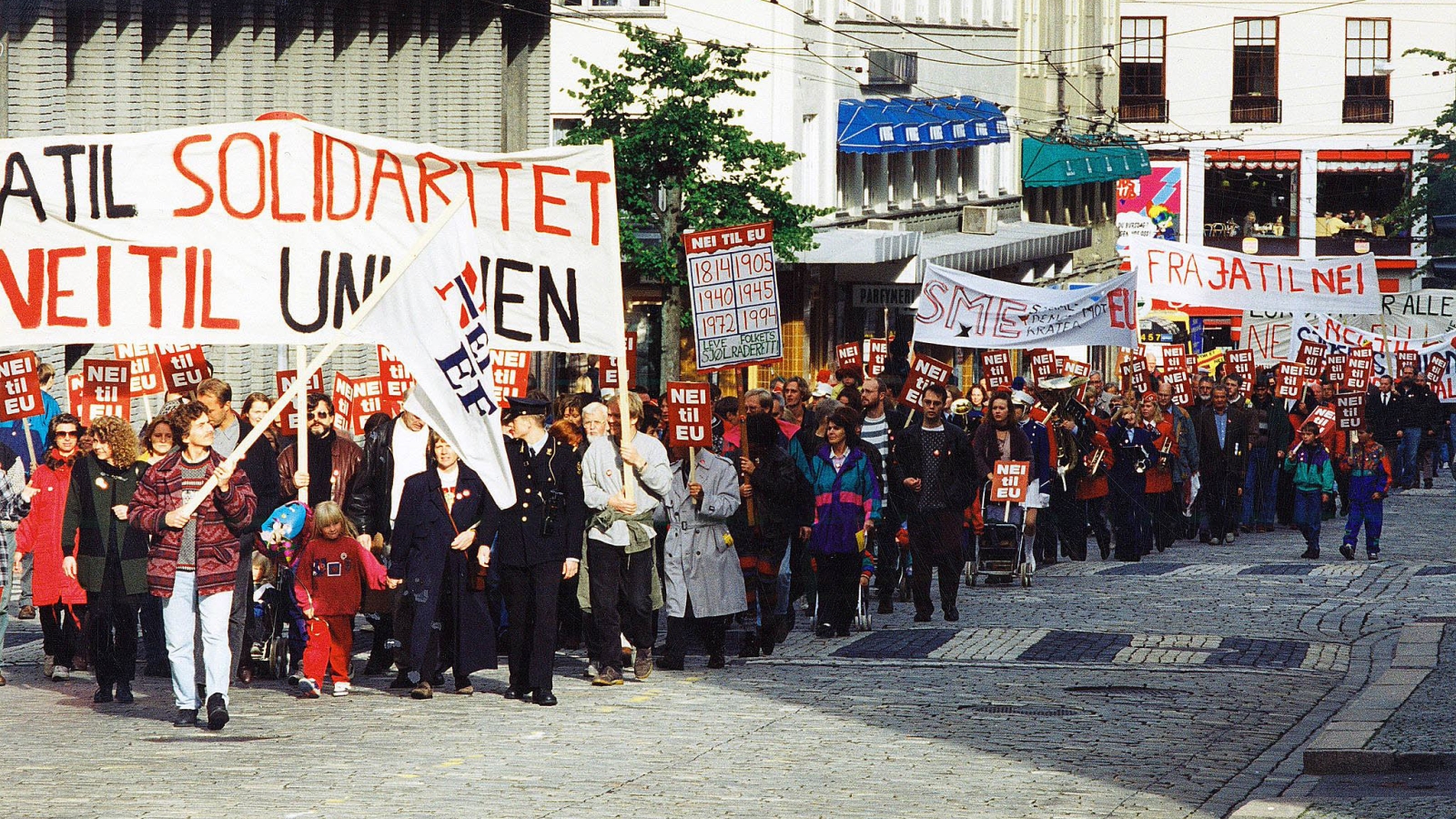 Viktig argument ­for nei-sida. Kampen mot narkotika var et sentralt argument  for nei-sida under EU-kampen fram mot folkeavstemningen. Bildet er fra Bergen 1. mai 1994. 