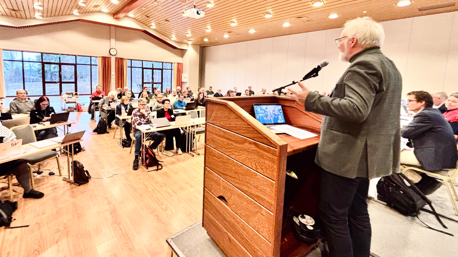 Nei til EUs rådsmøte på Klækken hotell på Hønefoss 8. og 9. november 2025. (Foto: Eivind Formoe)