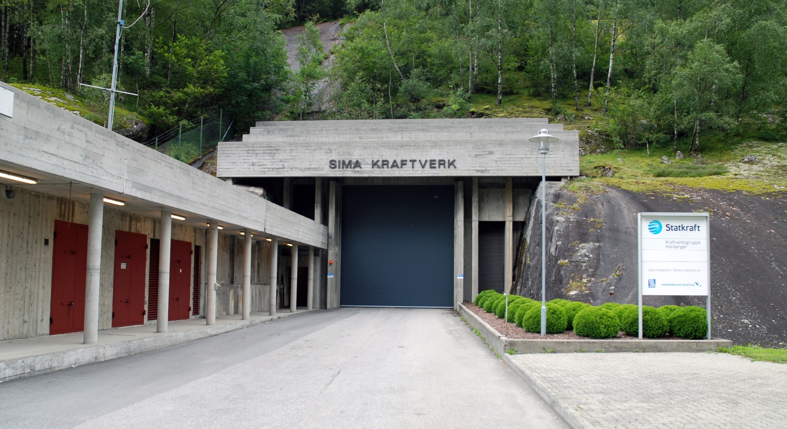 Sima kraftverk i Eidfjord. CC BY-SA Thomas Andersen. Kilde: Wikipedia.
