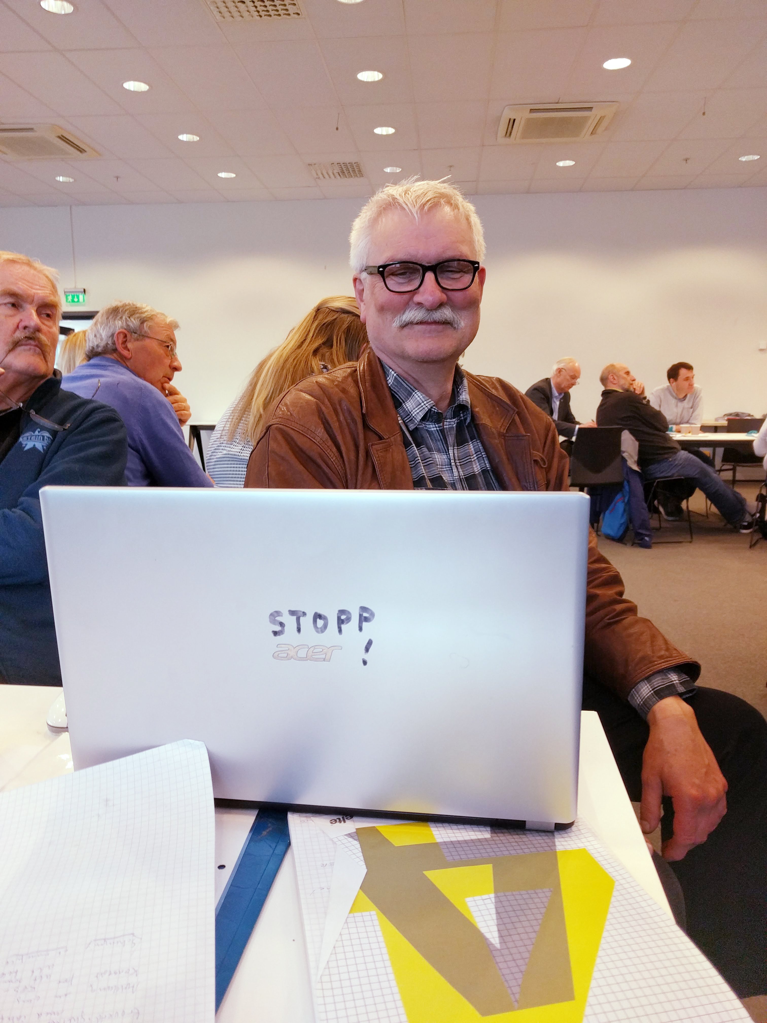 Ole Å Langeland Stopp Acer-pc