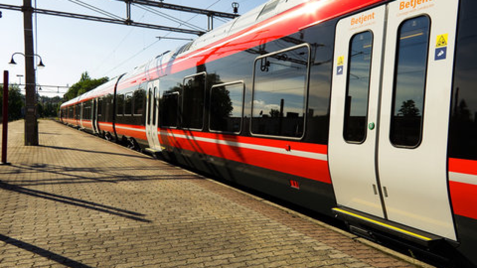 Jernbanepakke IV tilrettelegger for konkurranseutsetting av persontrafikken. Skal Stortinget reversere jernbanereformen, må det også stoppe jernbanepakka.