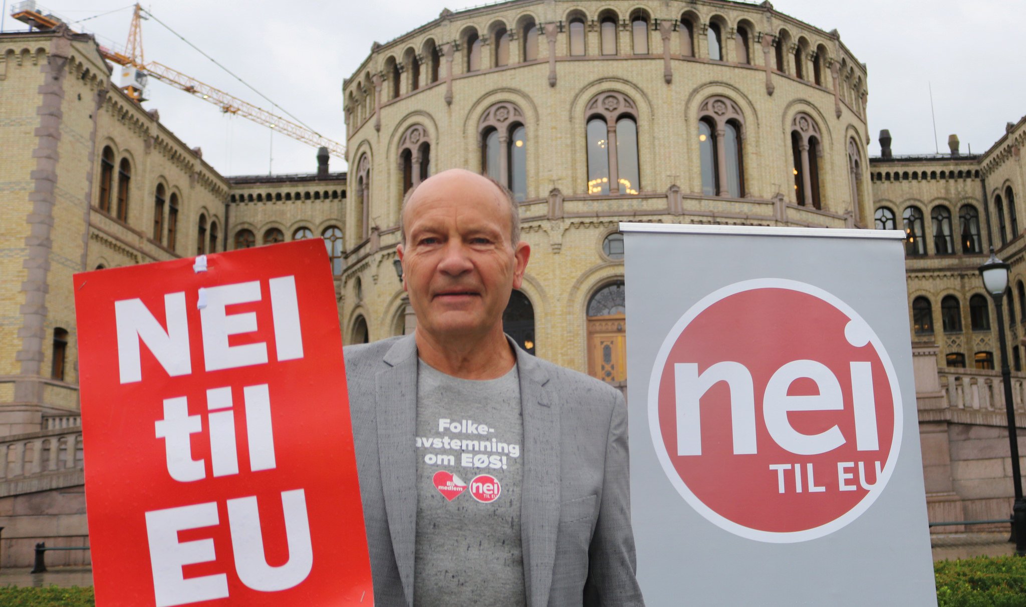 Olaf Gjedrem utenfor Stortinget