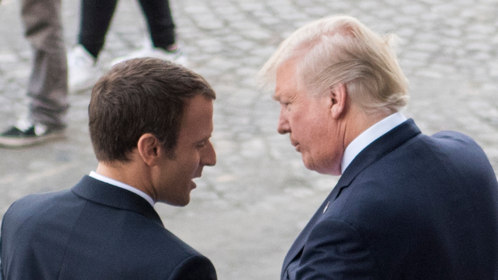 Macron og Trump danser tango fatal