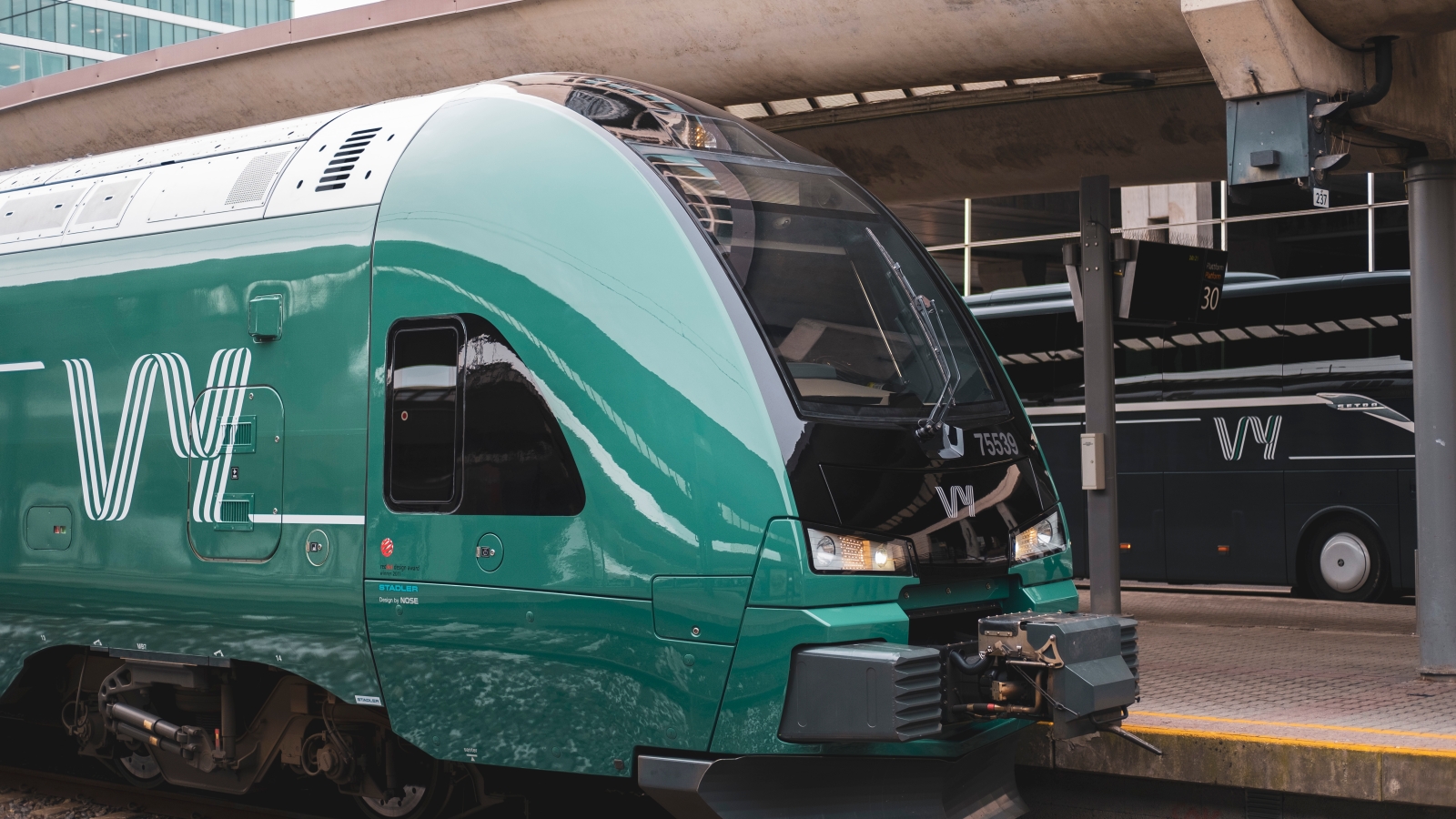 Tommel opp for toget